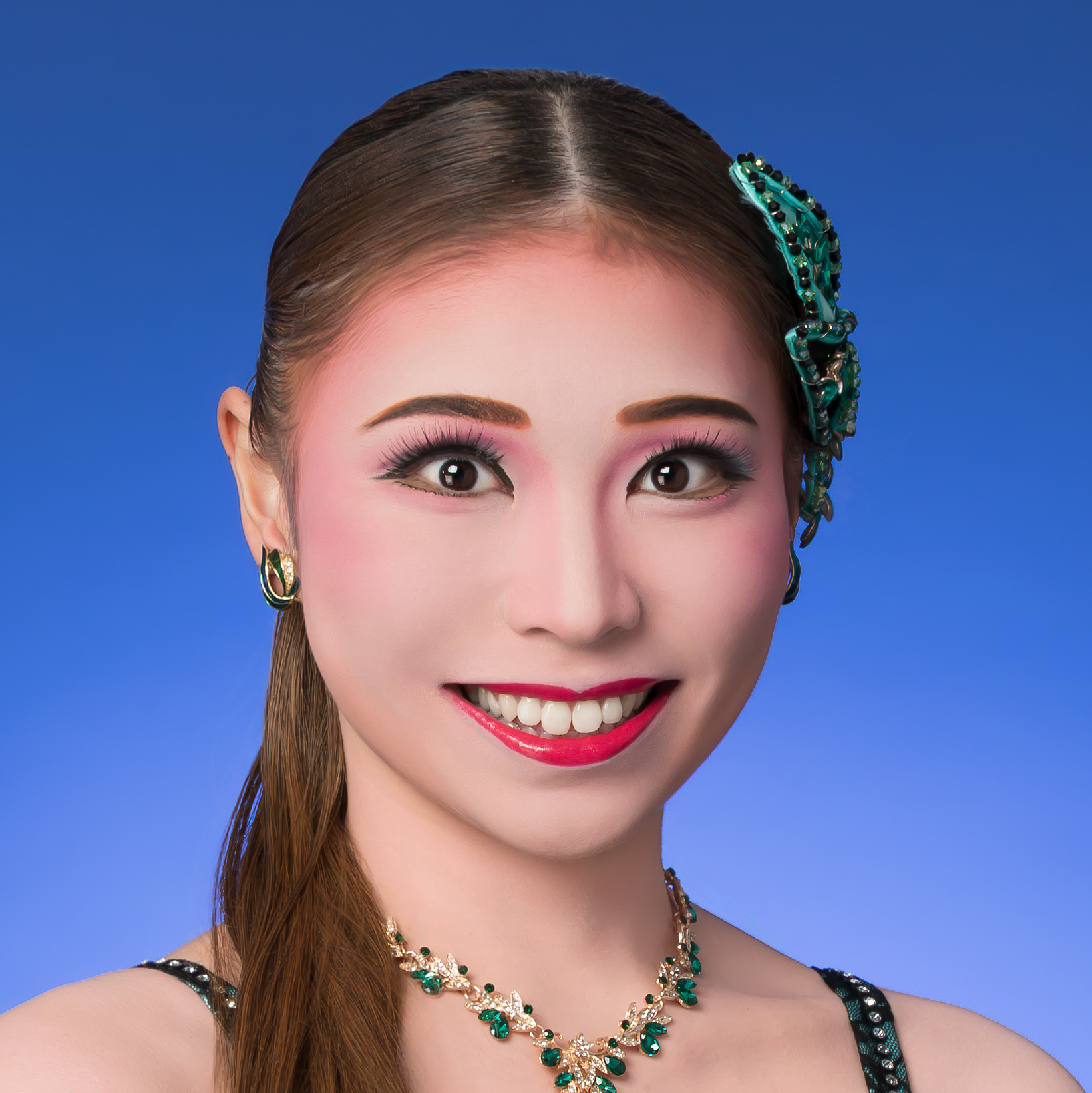 舞音　ことは（まのん ことは）